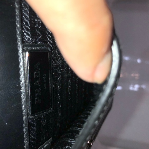 Men’s Prada Saffiano Side bag - Picture 4 of 9